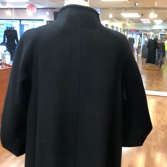 Women’s black 100% wool overcoat - Picture 5 of 6
